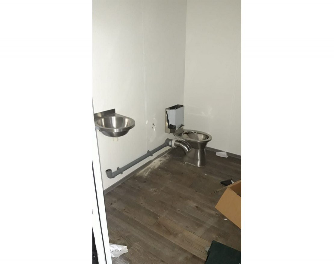 Туалет антивандальный 5 кабинок 131 - вид 3